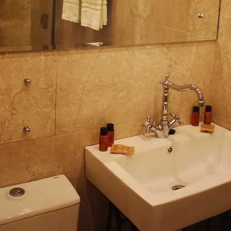 - Laipu Apartment