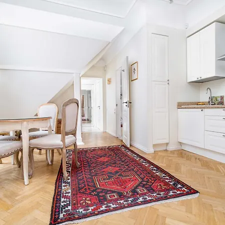 - Laipu Apartment
